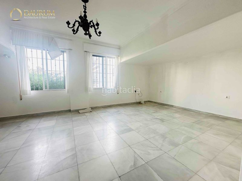 Foto f8edcf2d-16e8-4aae-bd04-005d5edd2104. Casa a La Buhaira Sevilla