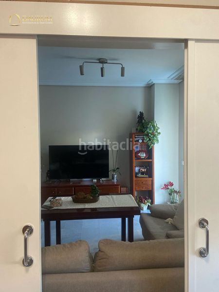 Foto 442a6c14-e042-46a8-b4bd-b413058f83e8. Pis amb calefacció aparcament a Triana Oeste Sevilla