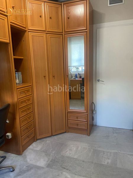 Foto 4b6f37ce-f2f4-4d7c-8607-c365d6a9b033. Pis amb calefacció aparcament a Triana Oeste Sevilla