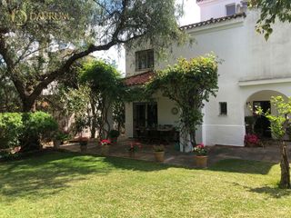 Chalet in GIRALDA