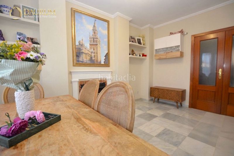 Foto ebd715ca-59ab-4e62-b2b9-3f5273ea4bf6. Casa aparellada amb calefacció a Espartinas pueblo Espartinas