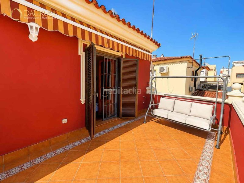 Foto 1c101788-a11e-4746-abb9-69c479e6c042. Casa amb calefacció aparcament a Avenida Juan Diego Bormujos