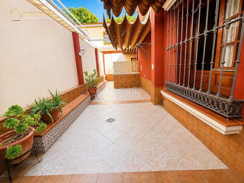 Foto 618b590b-d746-448c-8e84-c51e2e76390d. Casa amb calefacció aparcament a Avenida Juan Diego Bormujos