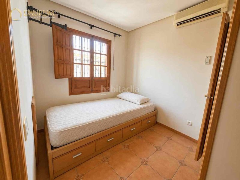 Foto e08c92c4-7ad1-41f5-b28c-e255eded5fdb. Casa amb calefacció aparcament a Avenida Juan Diego Bormujos