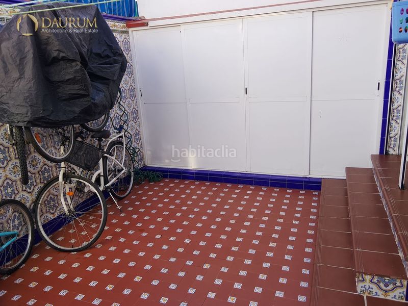 Foto 0cfa5ca1-2a76-487a-885d-01c33fd97554. Casa adossada amb calefacció aparcament piscina a Sevilla