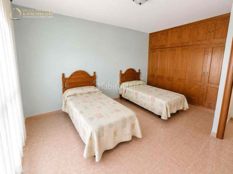 Foto cdec5542-424e-4b4d-91de-bd0bf8a797e6. Casa amb aparcament a La Hacienda - Nueva Andalucía Dos Hermanas