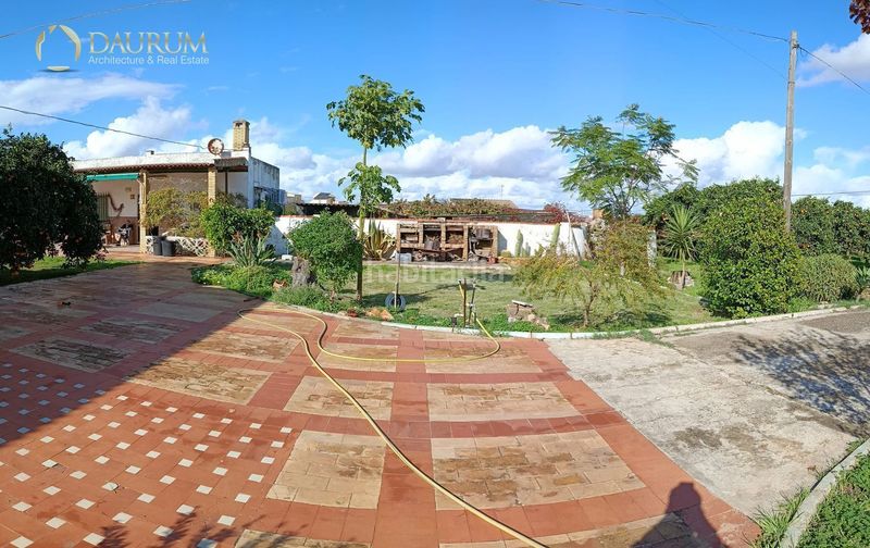 Foto 5e24561e-afd7-44c6-bd82-5d0ad7c89d97. Xalet amb calefacció aparcament piscina a Umbrete
