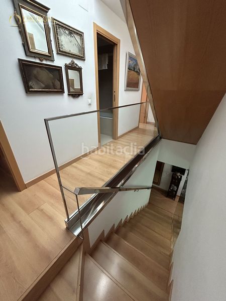 Foto c34ba555-acb8-4a4a-ae0d-e3fa36c11399. Casa adossada amb calefacció a Gines