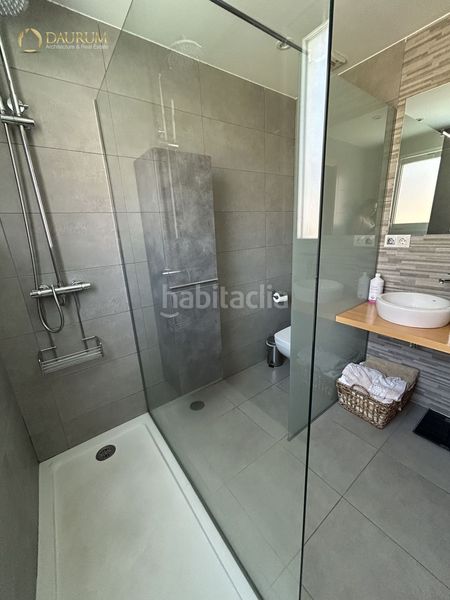 Foto d1042bb4-39b8-4c6c-832e-80385d196a04. Casa adossada amb calefacció a Gines