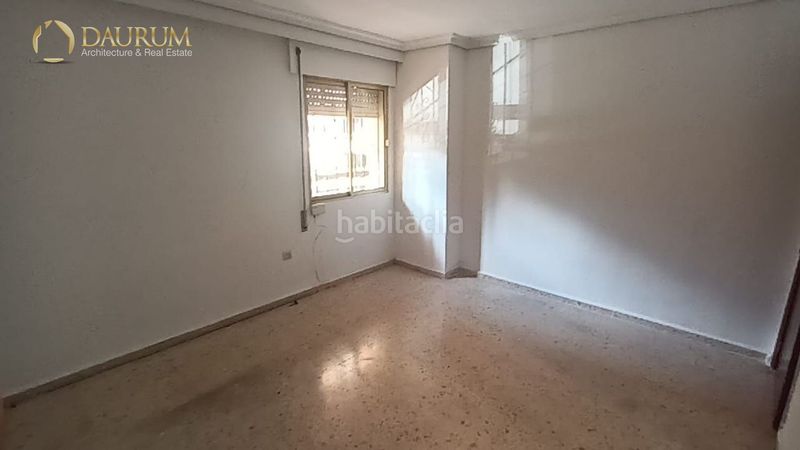 Foto ed231df0-8357-4ef8-a779-304076f15f3f. Pis a Triana Oeste Sevilla