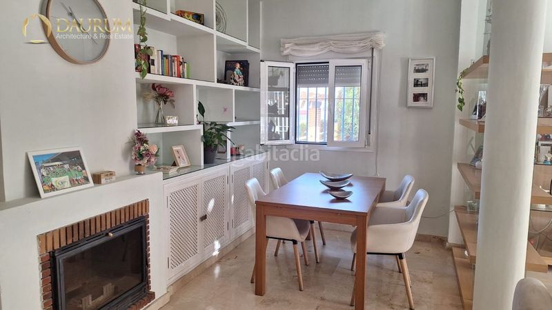 Foto 032bac37-7768-44bd-b652-771f2cc13035. Casa aparellada amb aparcament a Gelves