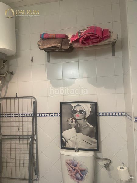 Foto 5db0677c-fd90-44cc-b12f-7bb9620430f8. Apartament amb calefacció aparcament piscina a Parque Alcosa Sevilla