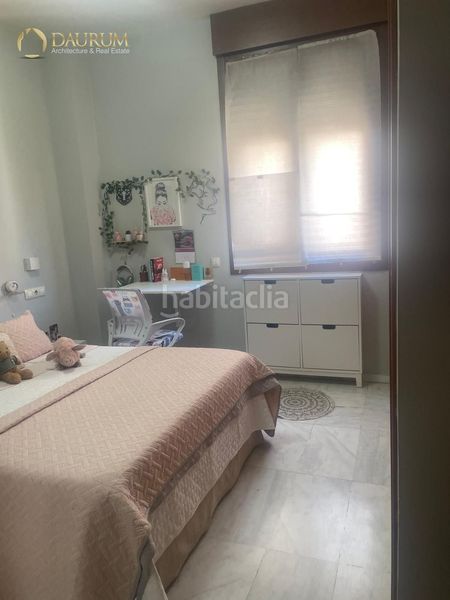 Foto 795aae2d-87e8-48ba-8d06-72c10bf04e87. Apartament amb calefacció aparcament piscina a Parque Alcosa Sevilla