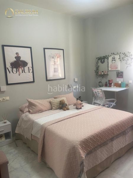 Foto b73f2ca7-cdfc-420b-9f5a-f4a185d3779e. Apartament amb calefacció aparcament piscina a Parque Alcosa Sevilla