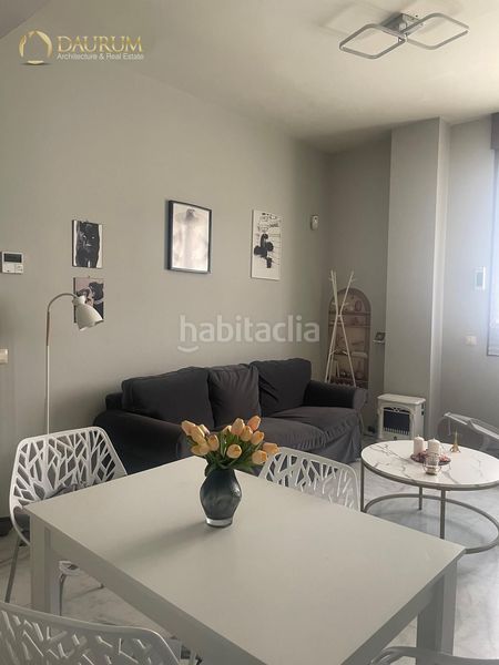 Foto bbf60e59-8ba0-4d2f-bf3c-72d0c97edd83. Apartament amb calefacció aparcament piscina a Parque Alcosa Sevilla