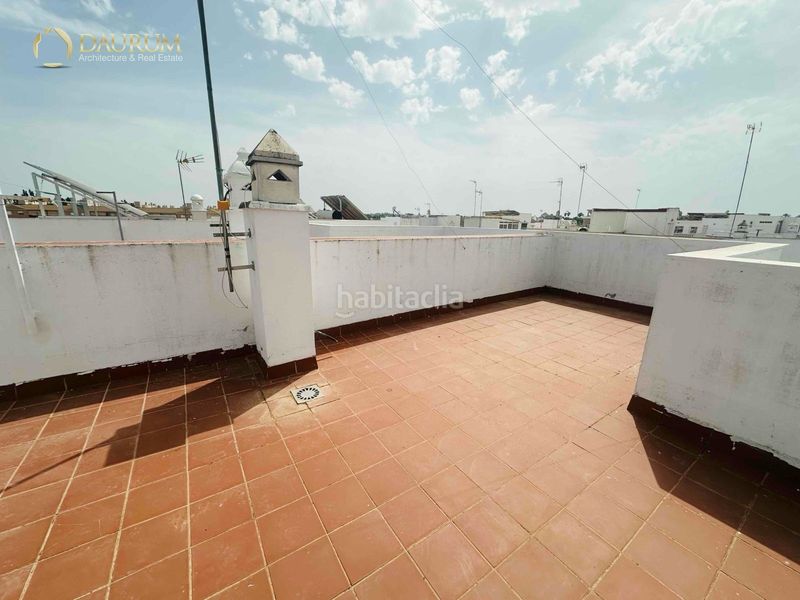 Foto d6835a05-f379-4578-bfb2-06faf95141fe. Casa adossada a Torre Cruz - Los Molinos Utrera