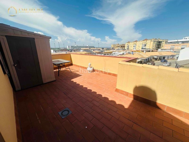 Foto f988bcac-1d80-4979-9933-c845e7733167. Casa amb aparcament a Rinconada (La)