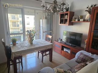 Etagenwohnung  Dr. fedriani. Piso luminoso junto al hospital virgen macarena