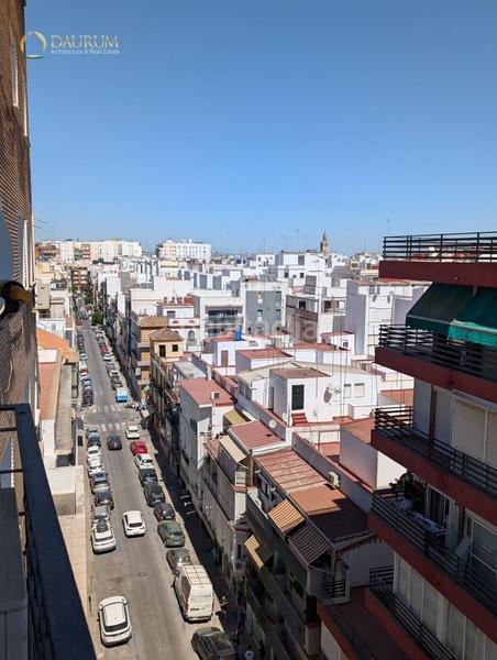 Foto 3c86b486-255f-4566-9e07-1db7e58928ad. Flat with heating parking in Los Remedios Sevilla