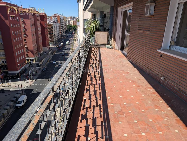 Foto c06f5d1b-97e9-49f6-a271-4f8e247d2d15. Flat with heating parking in Los Remedios Sevilla