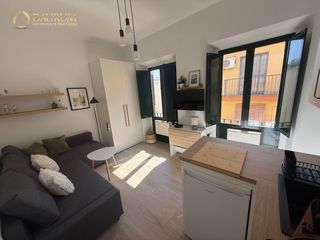 Apartament  Muro de los navarros. Estudio con gran iluminación cerca de las setas