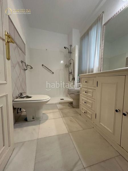 Foto 622b816f-73fa-4b50-9546-bcead73695e9. Piso maravilloso piso de 4 habitaciones en reina mercedes. en Sevilla