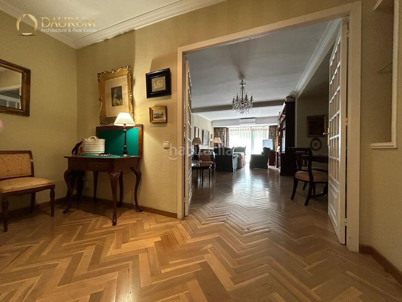 Foto 99405089-8946-4dde-b0d1-746dbc098090. Piso maravilloso piso de 4 habitaciones en reina mercedes. en Sevilla