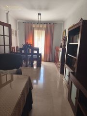 Casa a schiera  De los derechos humanos. Hermoso chalet para entrar a vivir en alcalá de guadaira