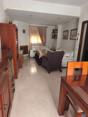 Casa adossada  De los derechos humanos. Hermoso chalet para entrar a vivir en alcalá de guadaira