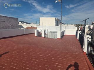 Casa aparellada a GUADALAJARA,