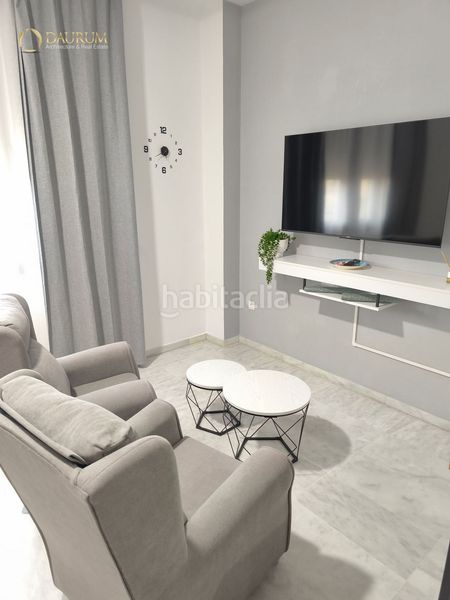 Foto 21b328c2-8302-4ade-a975-69d79f67acd4. Apartament amb aparcament piscina a Parque Alcosa Sevilla