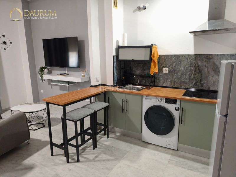 Foto bb10c820-8e9a-4b0f-96db-046d67250b9b. Apartament amb aparcament piscina a Parque Alcosa Sevilla