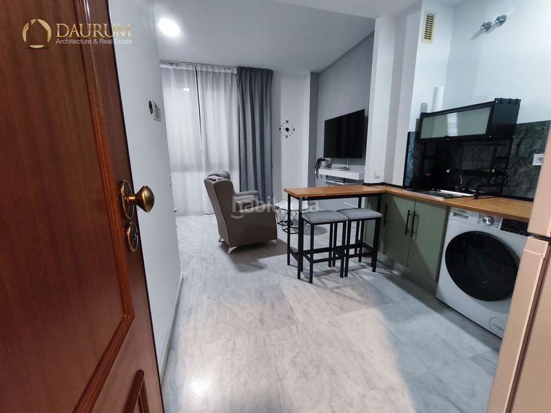 Foto c679115a-70b9-4c82-9b25-bf41dc66ee17. Apartament amb aparcament piscina a Parque Alcosa Sevilla