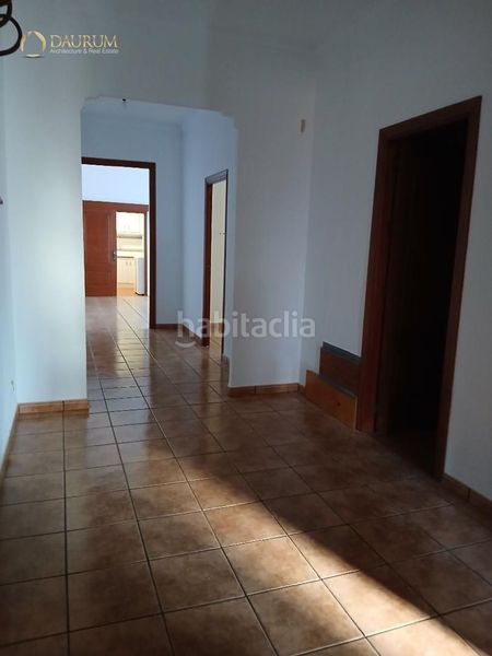 Foto b2501b71-a18e-451a-a3a1-9358ebbdff44. Casa amb aparcament a Centro - Doña Mercedes Dos Hermanas