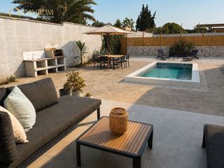 Casa a Hacienda guadalupe 14. Villa de diseño con piscina privada y parcela de 1.250 m