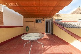 Duplex  Salvador dalí. Magnífico dúplex de 120 m con 4 habitaciones, 2 baños y amplias