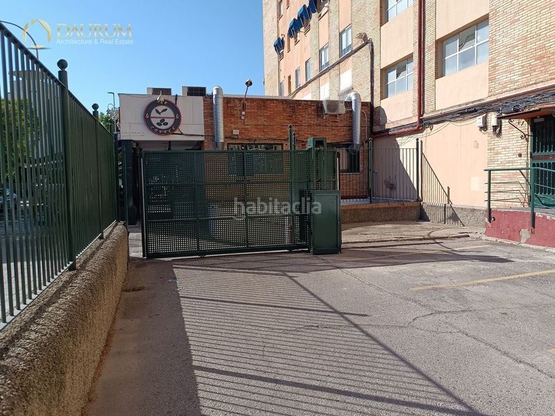 Foto 0dafee30-d8b7-44b9-93b9-72bb2251c0c7. Pis amb calefacció aparcament a La Buhaira Sevilla