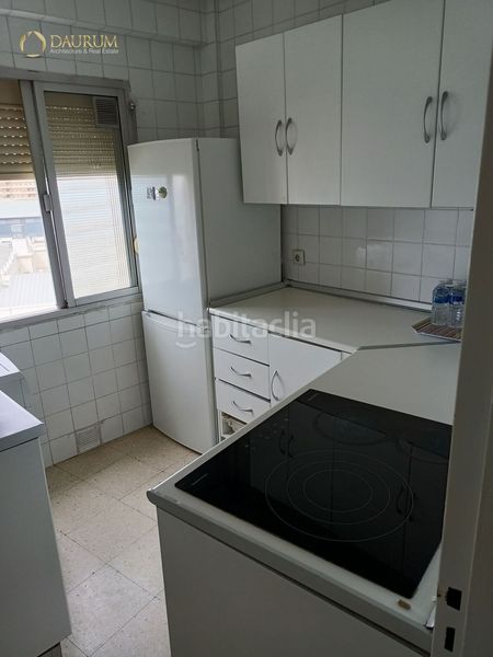 Foto 617a8e11-8834-4a99-a1fc-5fe50350f078. Pis amb calefacció aparcament a La Buhaira Sevilla