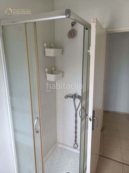Foto ff550e30-3e71-48b1-a4b6-29f6c8a124f8. Pis amb calefacció aparcament a La Buhaira Sevilla