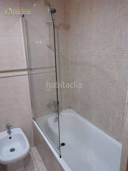 Foto b3d1aae9-e46c-4a0f-9f28-f2645886c0ea. Pis amb calefacció a Juan XXIII - Rochelambert Sevilla