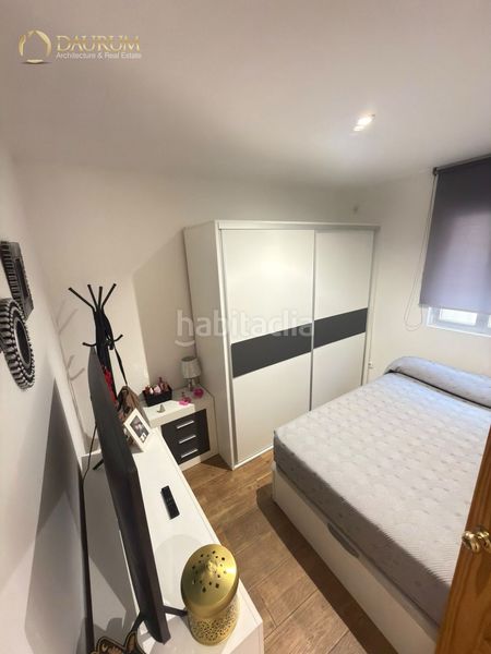 Foto d7749be6-f692-4c81-90cc-af1ed3289f85. Casa aparellada a Palmete Sevilla