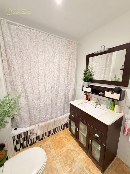 Foto bcd07a5d-afab-4b07-997f-07843b8f4b2f. Piso luminoso piso de 2 dormitorios con orientación sureste en Dos Hermanas