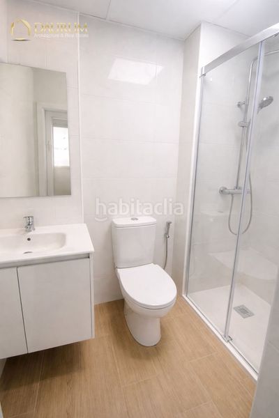 Foto ebcf8a25-7c97-456f-b242-48047dea929a. Miete etagenwohnung in Tiro de Línea Sevilla