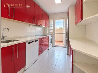 Appartement  Alfonso lasso de la vega. Amplia vivienda de 3 dormitorios con patio y garaje  tiro de lín