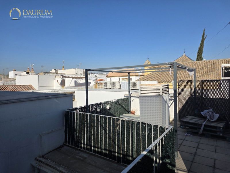 Foto b0a7793c-ba06-432f-a613-47d6455bd85c. Dúplex amb calefacció aparcament a Santa Catalina Sevilla
