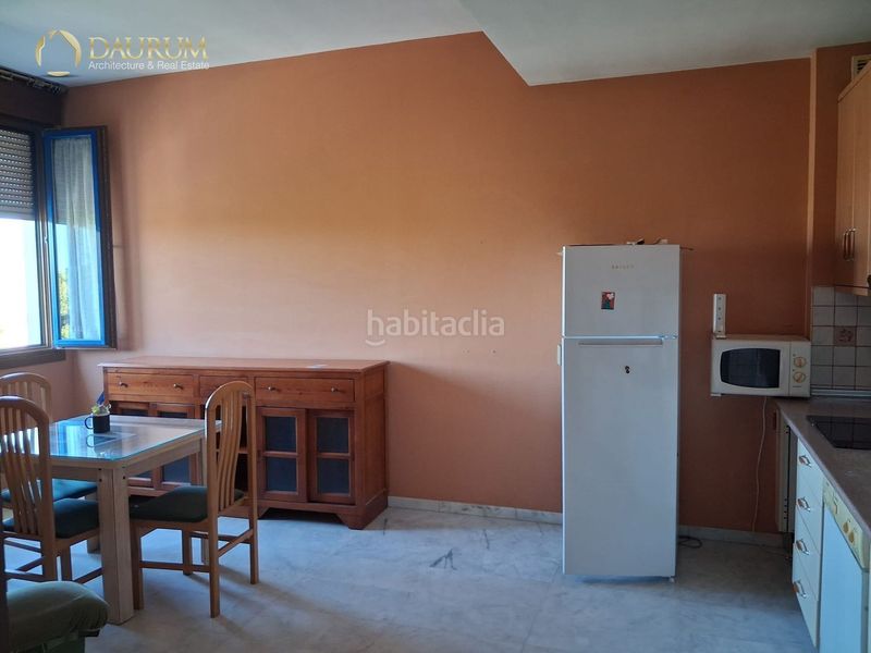 Foto d397cbb0-eed8-47c5-a840-223893c037cc. Piccolo appartamento con riscaldamento parcheggio piscina in Sevilla