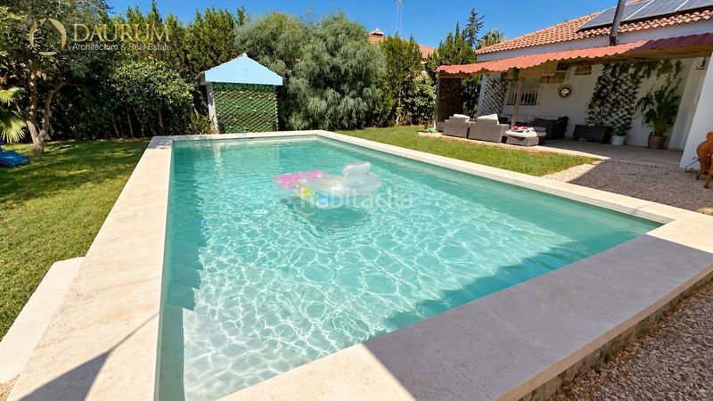 Foto cb3bf90e-9895-417c-ae4f-594f9e12289c. Casa en camino topacio chalet independiente con piscina y gran parcela en tarazona la rinconada en Rinconada (La)
