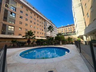 Flat  Calle camilo josé cela, 1. Exclusivo piso de 2 dormitorios con garaje, piscina climatizada