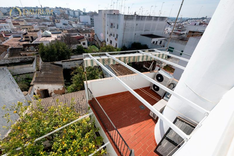 Foto b731c4df-5f46-4e47-9dfb-e6d858938ddf. Casa amb calefacció aparcament a Centro Alcalá de Guadaira