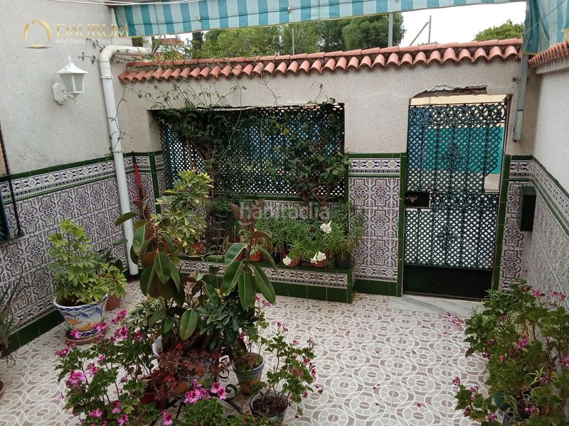 Foto b6834762-2d84-4ca1-bcba-ed93df22dfa0. Casa adossada amb calefacció aparcament piscina a Montequinto